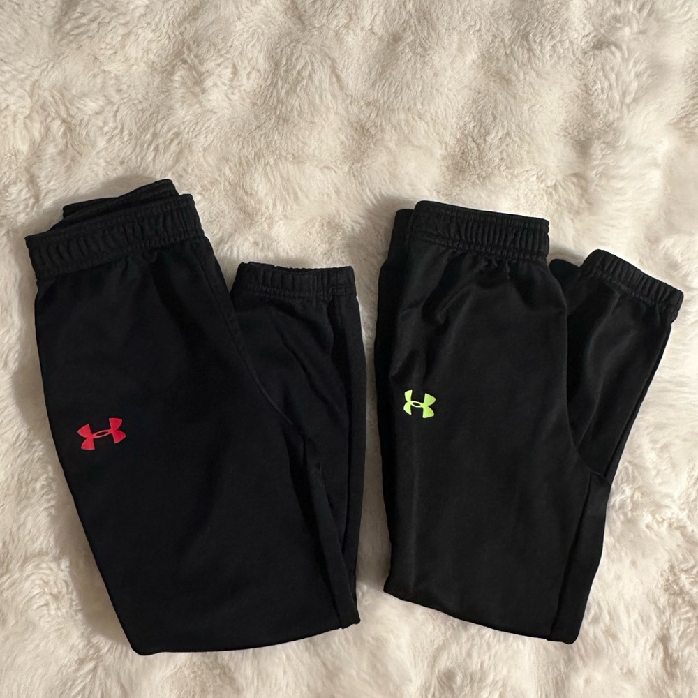 Under Armour kids joggers/sweatpants